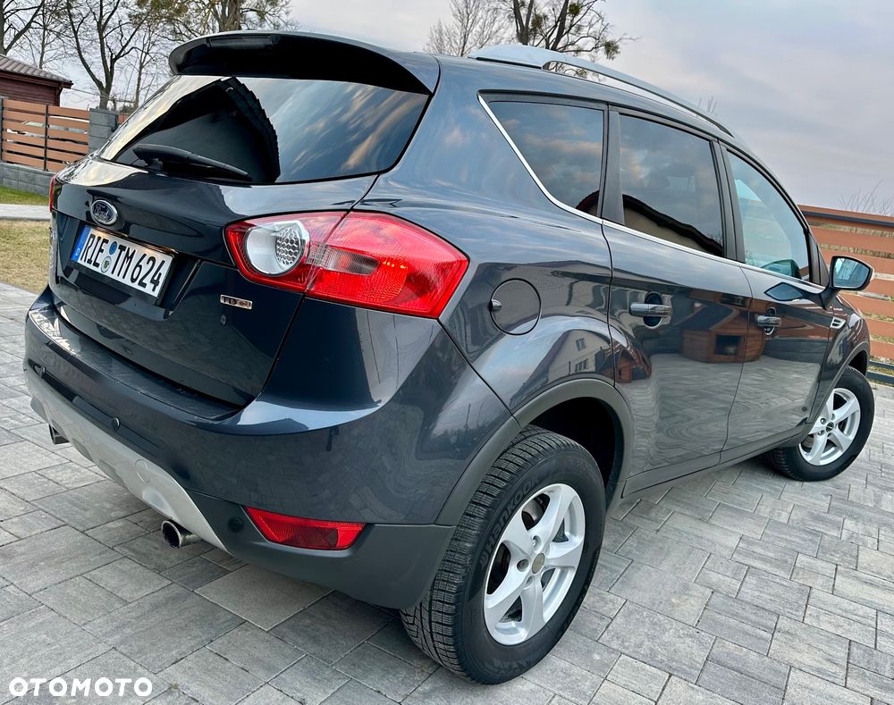 Ford Kuga 2.0 TDCi 4x4 Titanium - 4