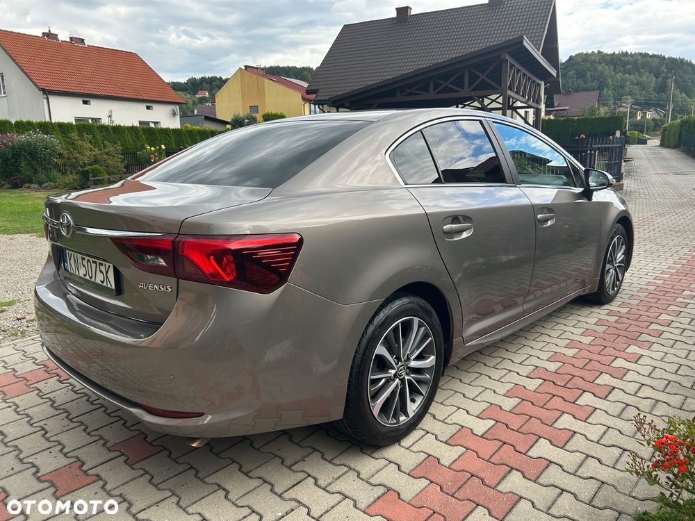 Toyota Avensis - 3