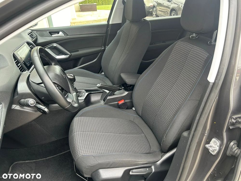 Peugeot 308 - 18