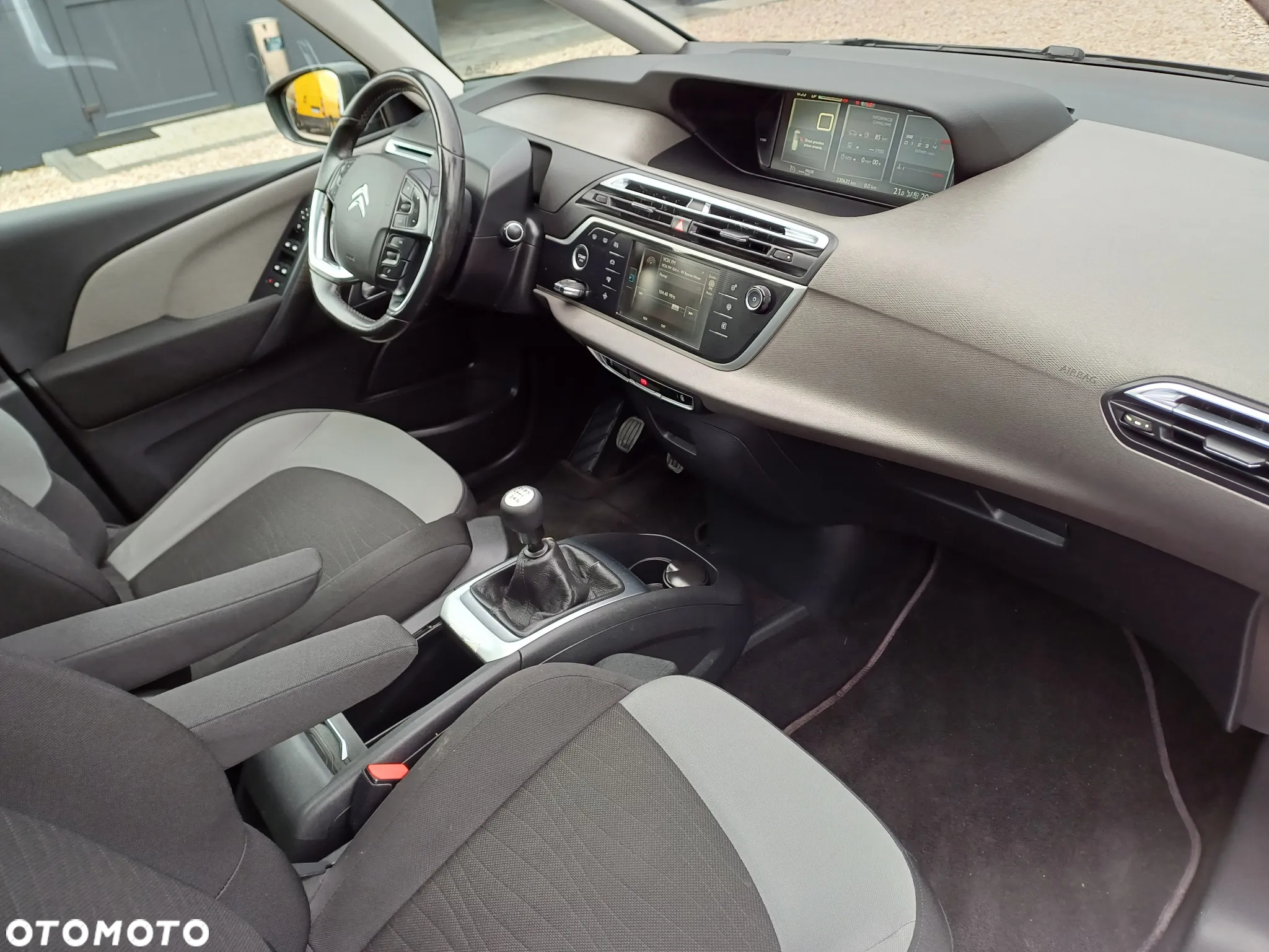 Citroën C4 Picasso e-HDi 115 Intensive - 9