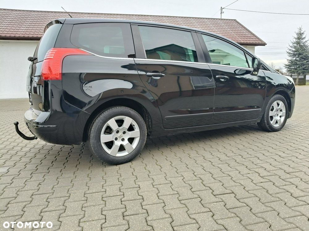 Peugeot 5008 - 10