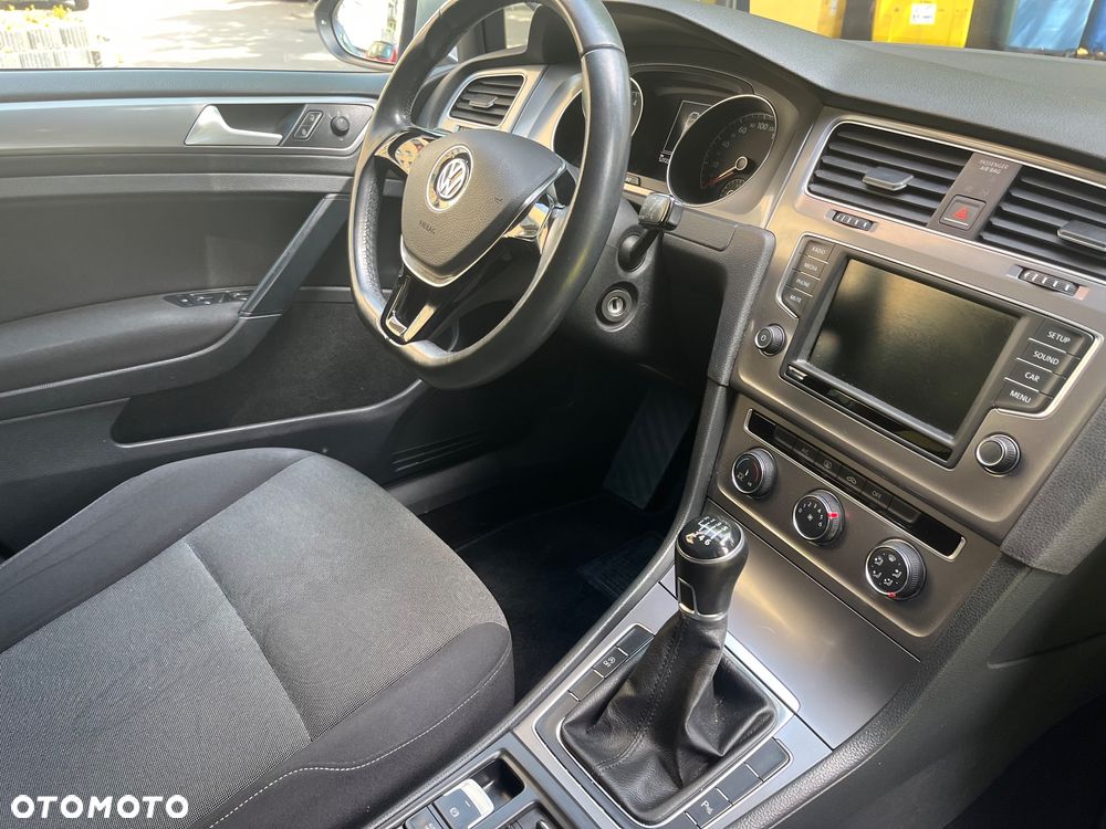 Volkswagen Golf 1.2 TSI BMT Comfortline - 10