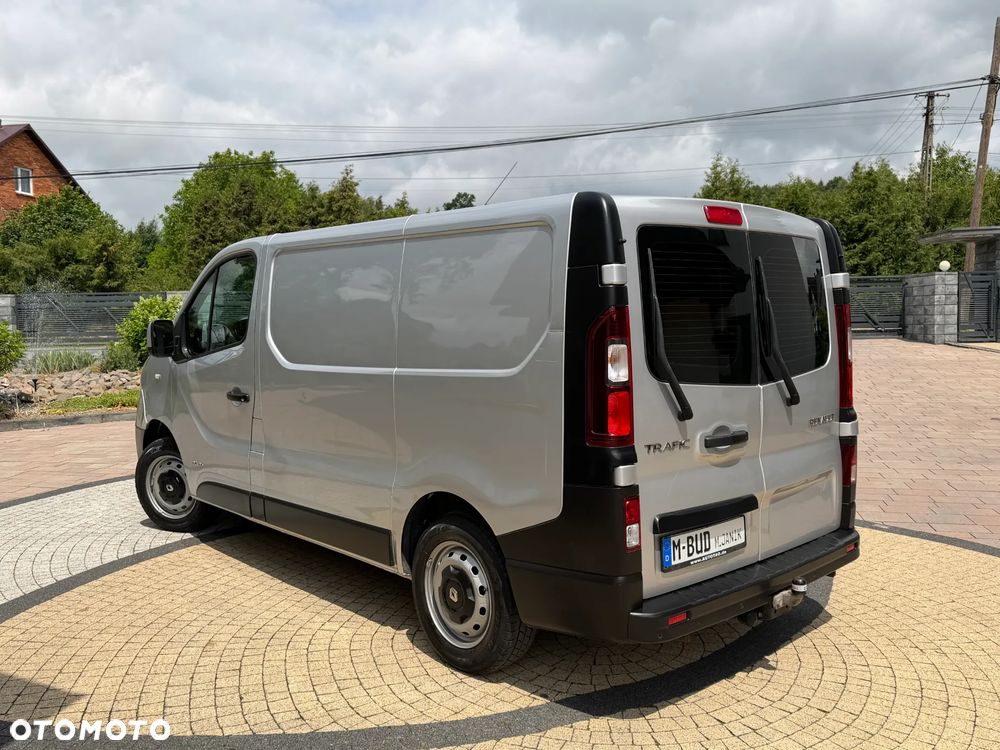 Renault TRAFIC - 10