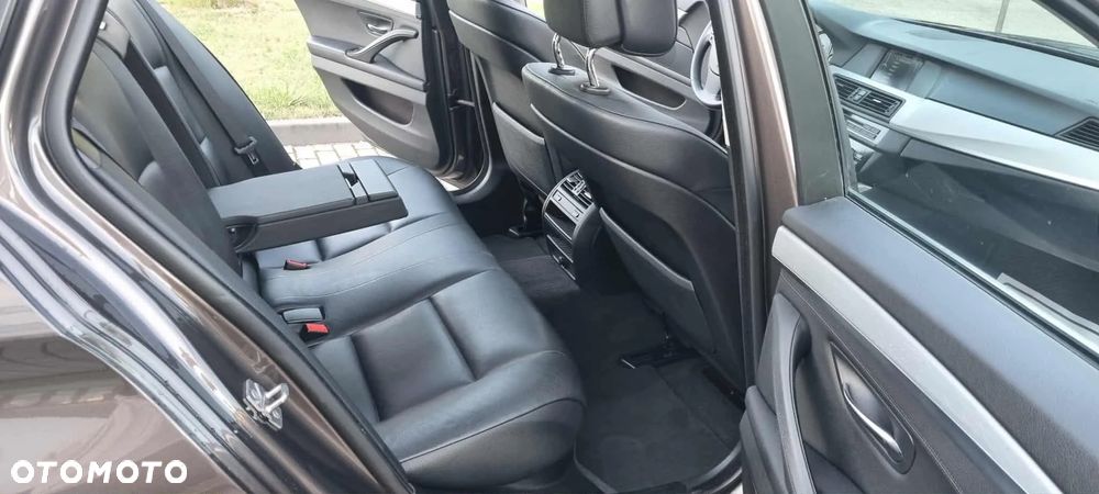 BMW Seria 5 - 16