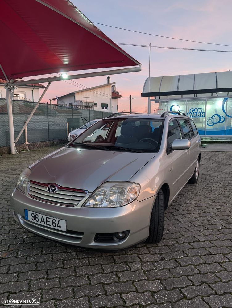 Toyota Corolla SW 1.4 Sol - 2