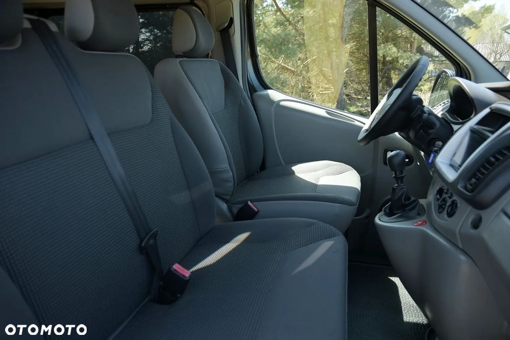 Opel Vivaro - 24