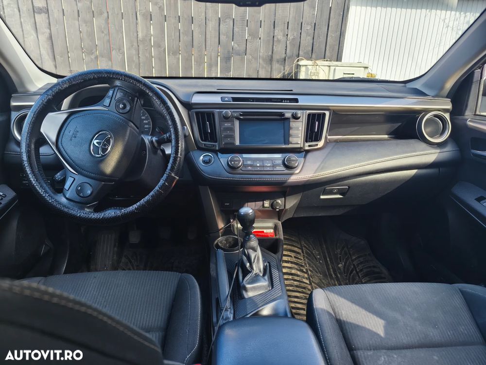 Toyota RAV4 2.0 AWD Executive - 2