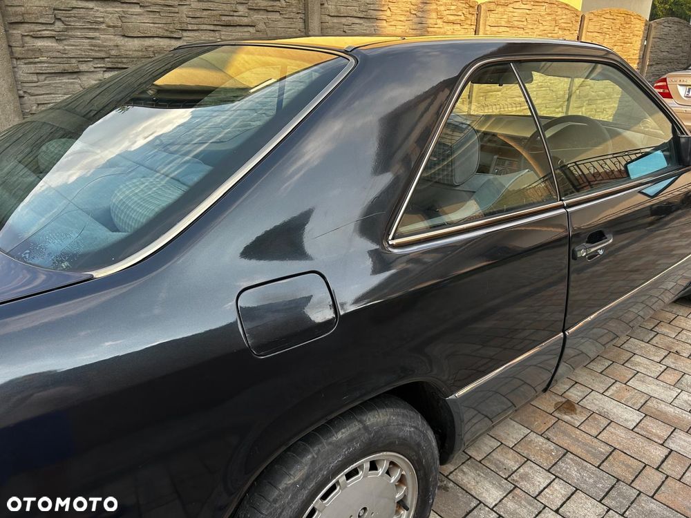Mercedes-Benz W124 (1984-1993) - 12