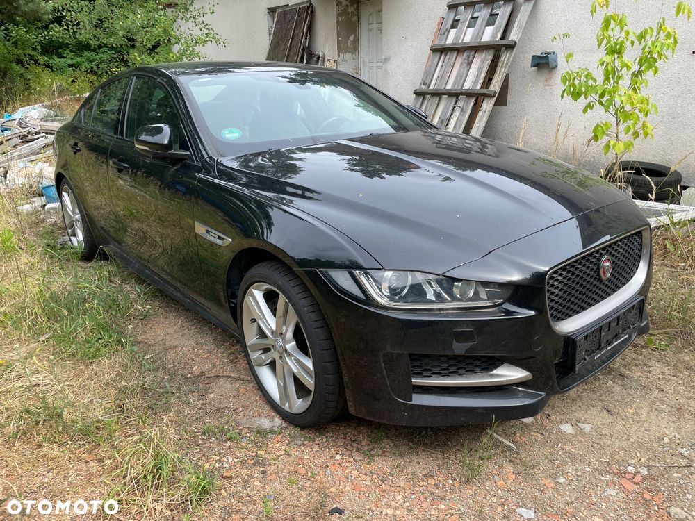 Jaguar XE 20d AWD R-Sport - 1