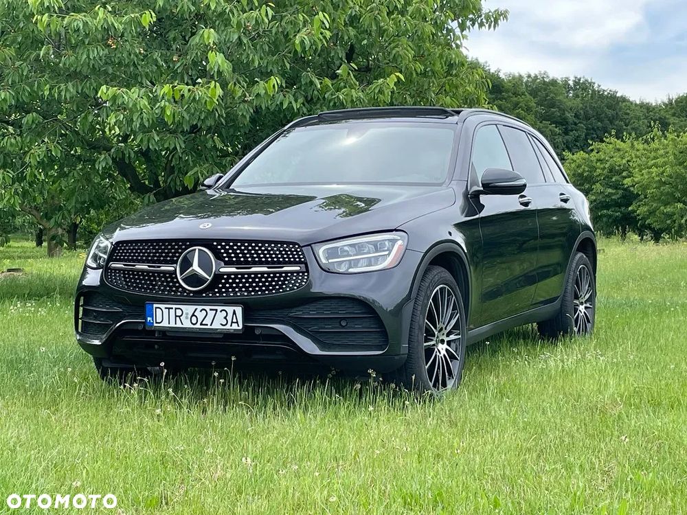 Mercedes-Benz GLC 300 4Matic 9G-TRONIC AMG Line Plus - 1