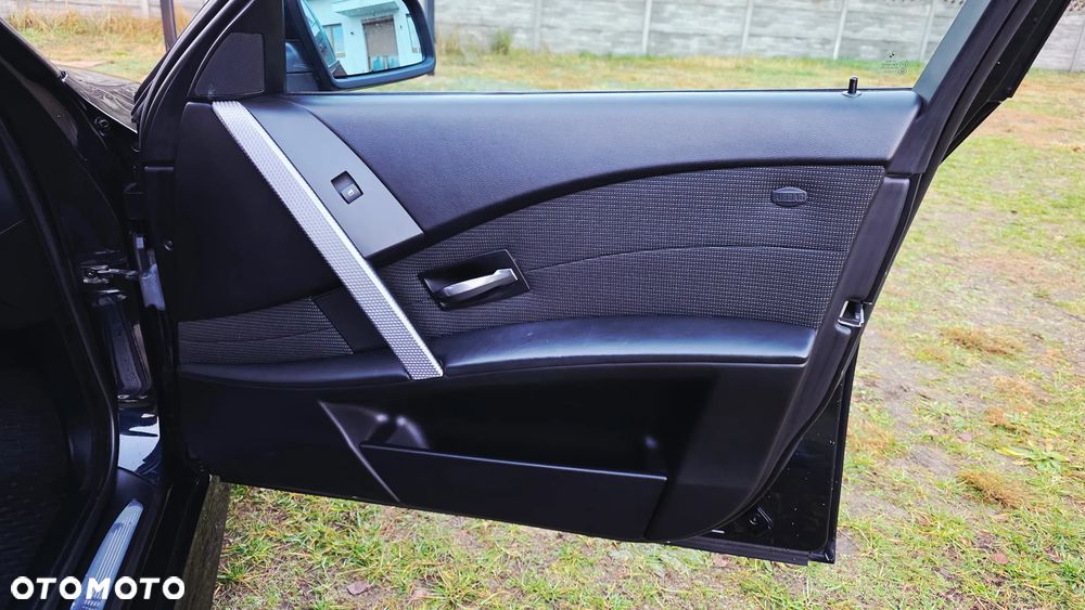 BMW Seria 5 530d - 22