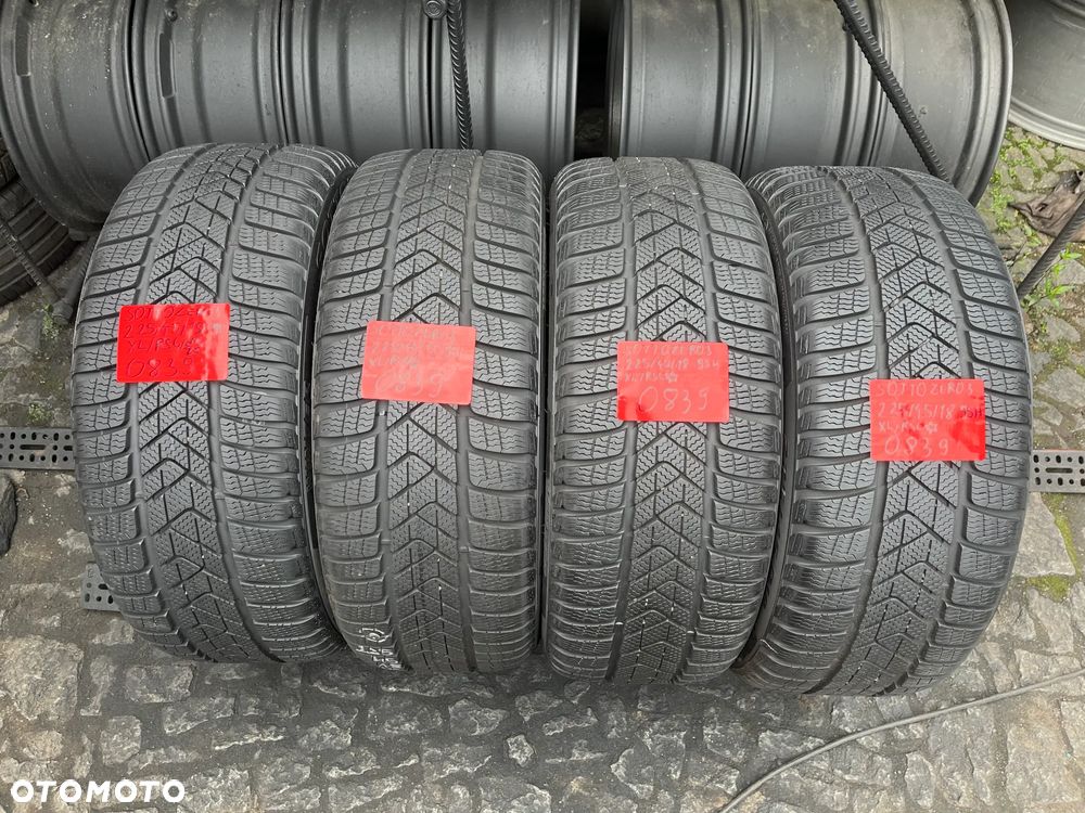 Pirelli 225 45 18 Sottozero 3 Winter Zima 4szt. komplet - 2