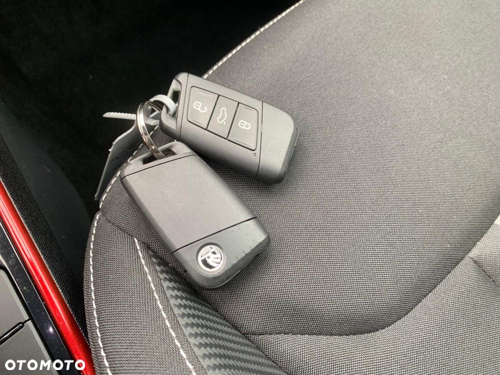 Skoda Fabia 1.0 TSI DSG Monte Carlo - 37