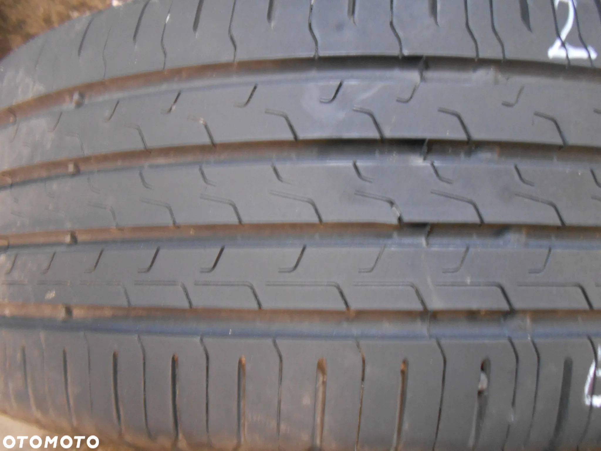 OPONA POJEDYNKA 215/65R17 CONTINENTAL ECO CONTACT 6 DOT 7.1MM - 2