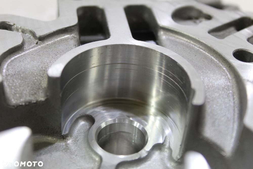 POMPA OLEJU BMW E60 E90 E87 E84 2.0D N47D20 7798014 - 9