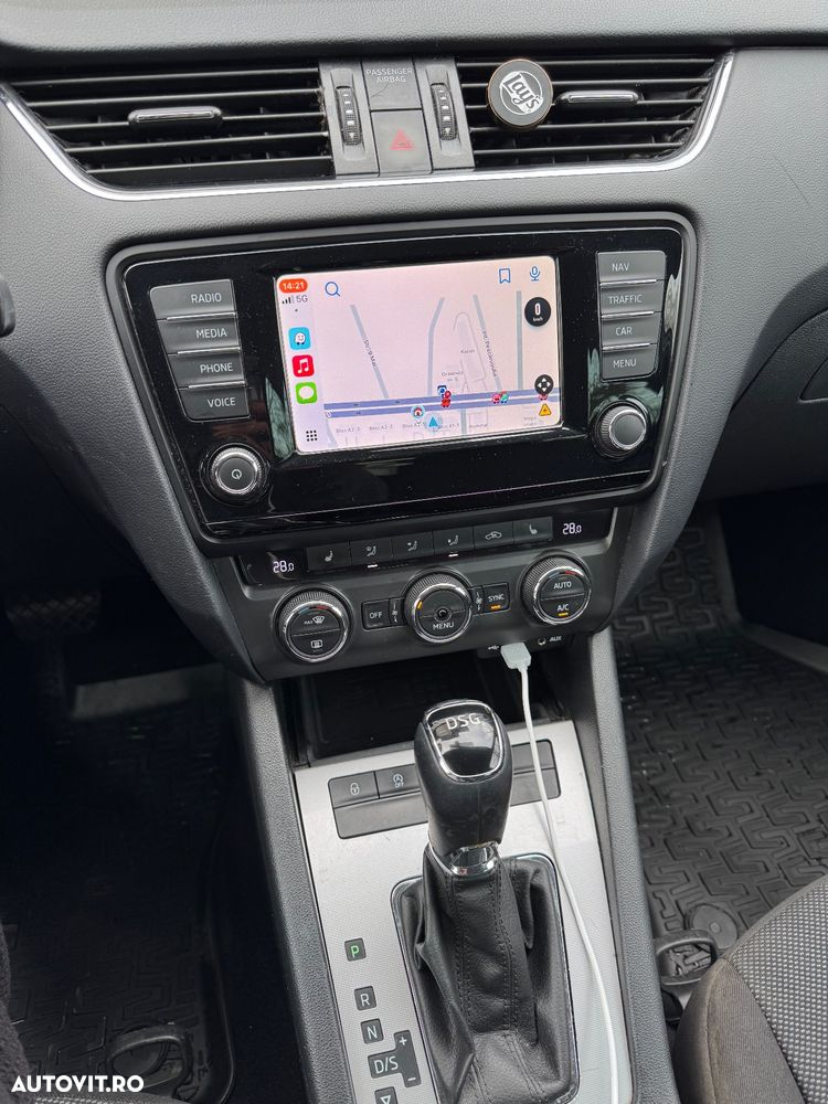 Skoda Octavia 1.6 TDI DSG Ambition - 5