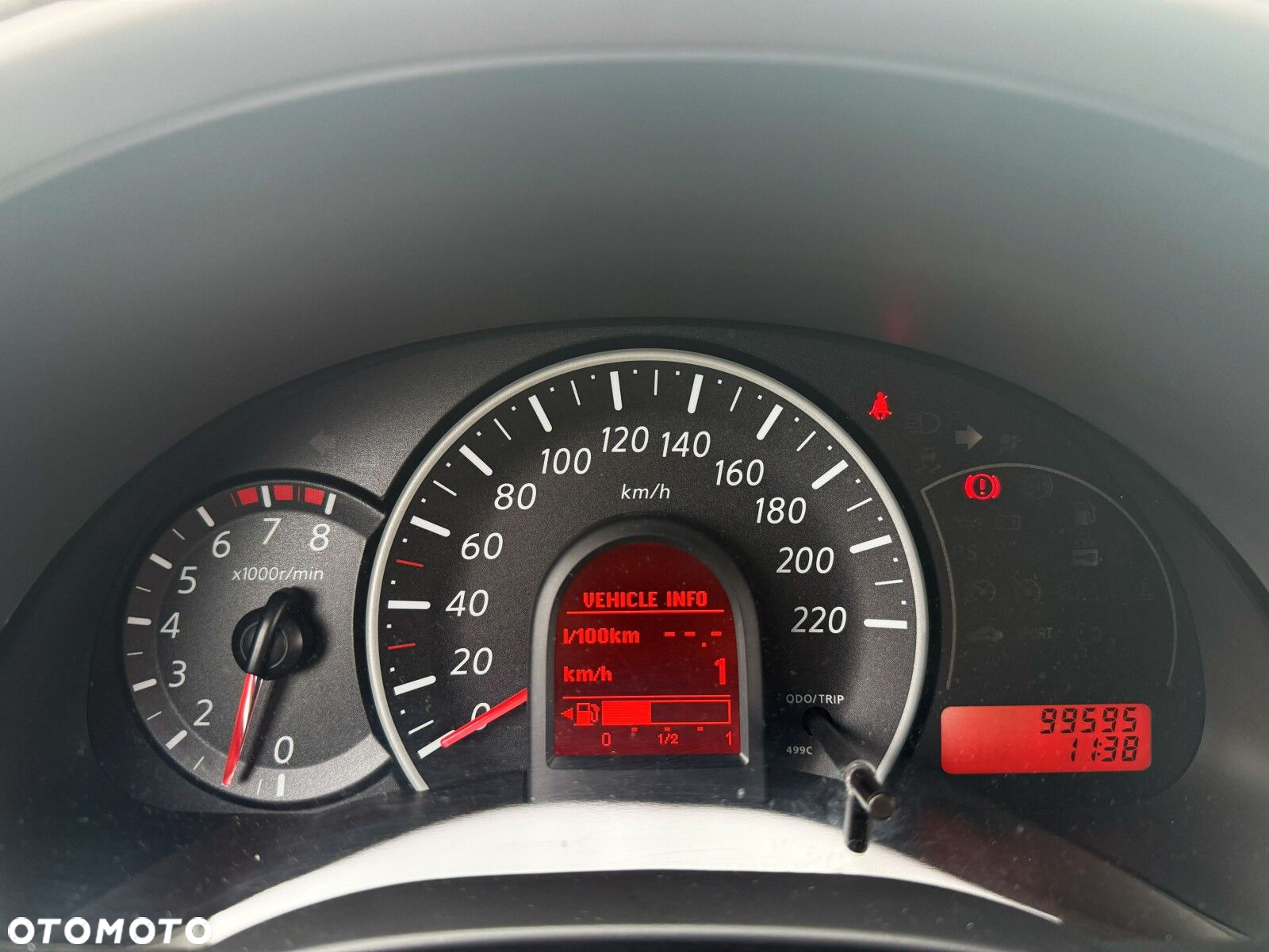 Nissan Micra 1.2 Tekna - 18