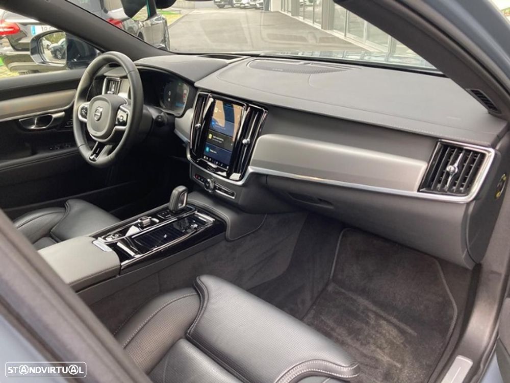 Volvo V90 2.0 T6 PHEV R-Design AWD - 44