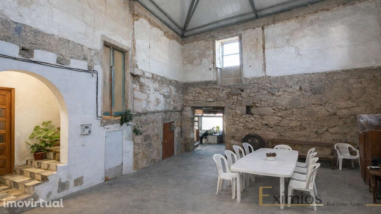 Moradia com Terreno de 5000 m2 para restauro em Lavra - Grande imagem: 2/20