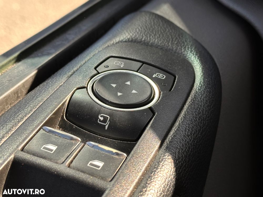 FORD Tourneo 2019 — imagine 32