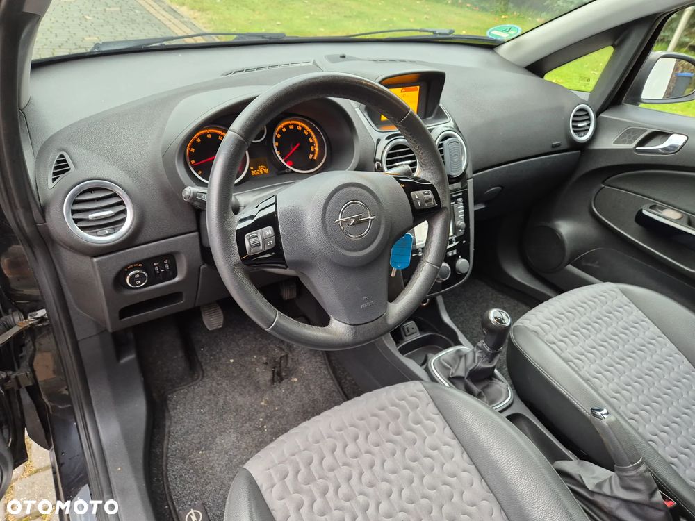 Opel Corsa ver-1-4-t-120-lat-s-s - 11