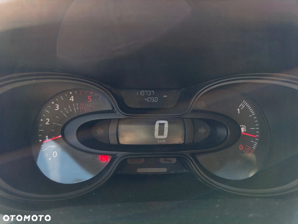 Renault Trafic - 16