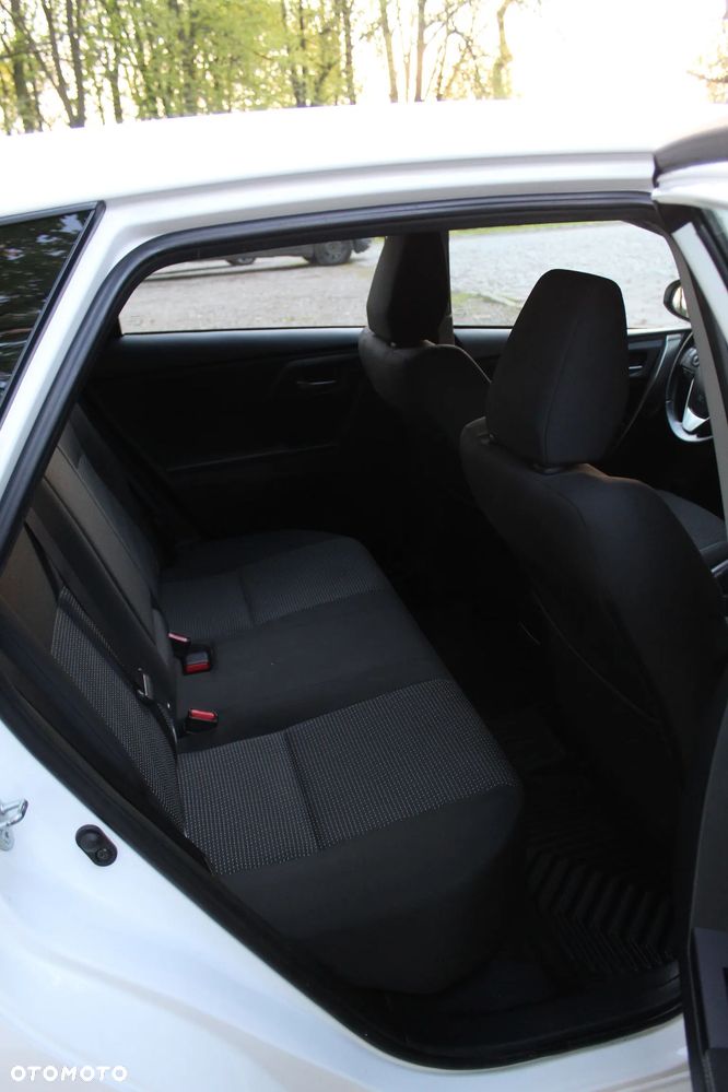 Toyota Auris 1.33 VVT-i Premium - 11