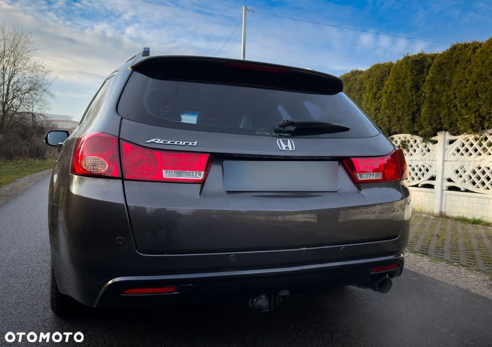 Honda Accord 2.0 Executive - 9