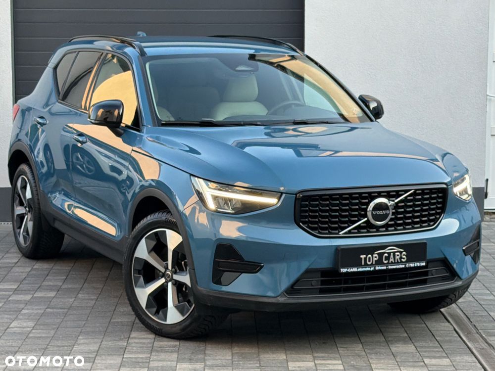 Volvo XC 40 B3 B DKG Ultra Black Edition - 21