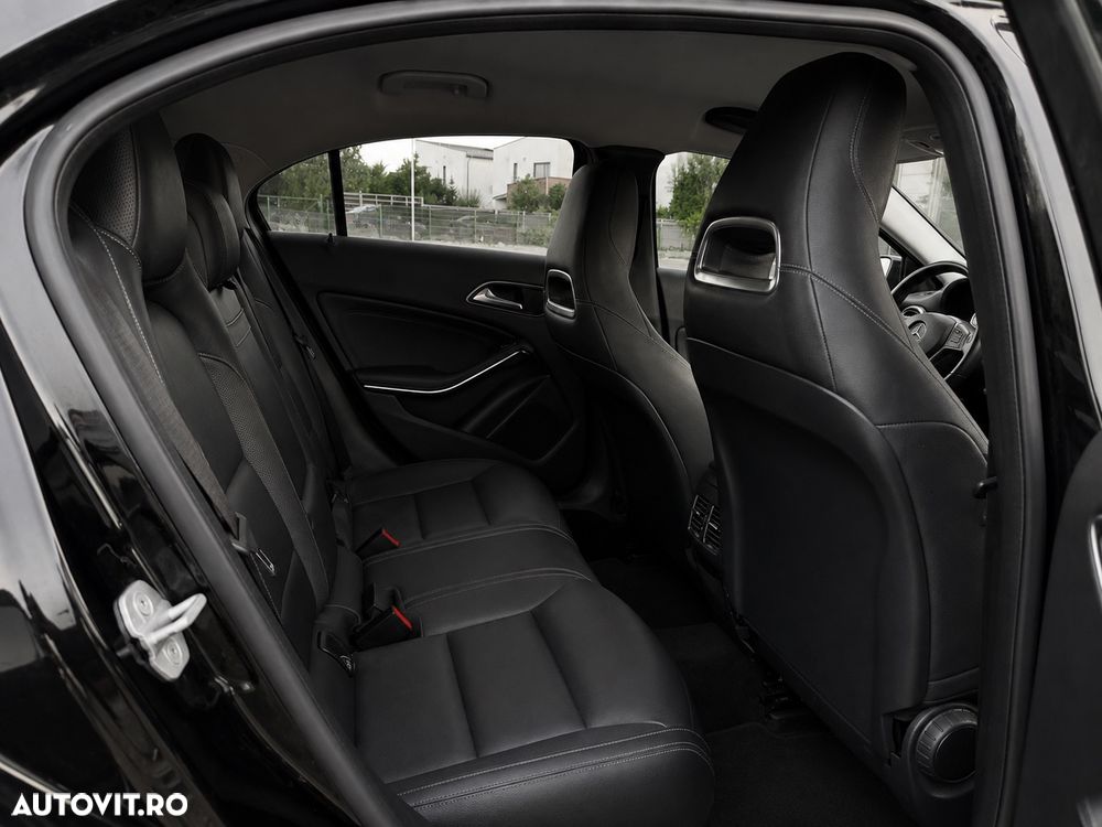 Mercedes-Benz A 220 - 12