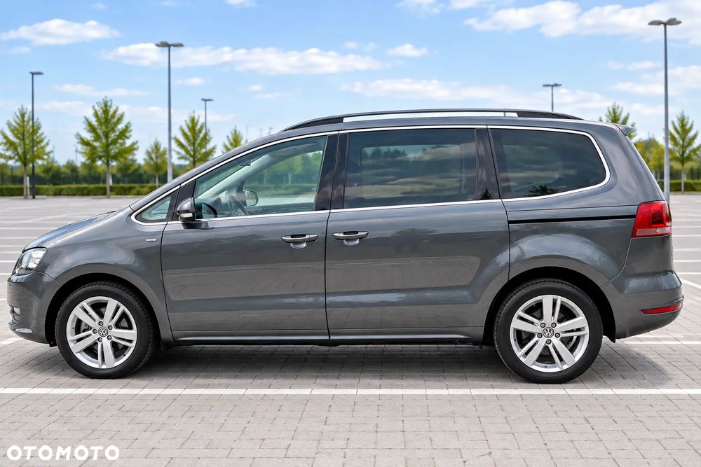 Volkswagen Sharan 2.0 TDI DSG Highline - 5
