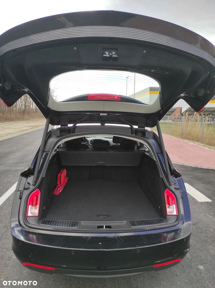 Opel Insignia 2.0 CDTI - 9