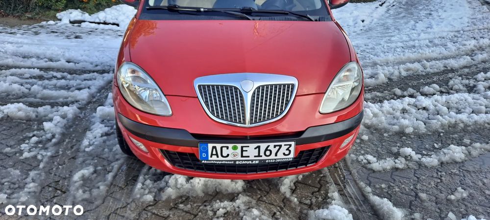 Lancia Ypsilon Y 1.4 16v Automatik Platino - 21