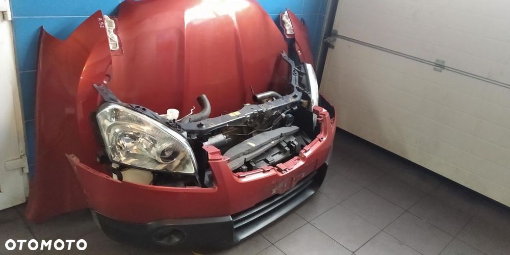 Nissan Qashqai kompletny przód. Kod lakieru A52 . - 1
