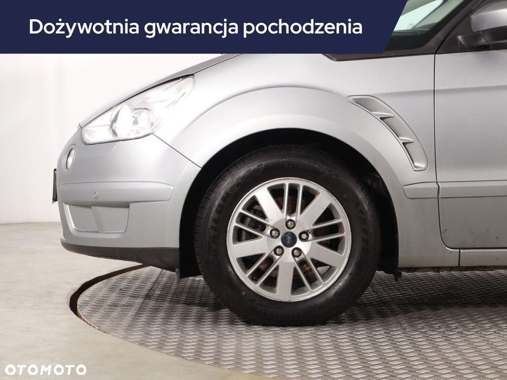 Ford S-Max - 17