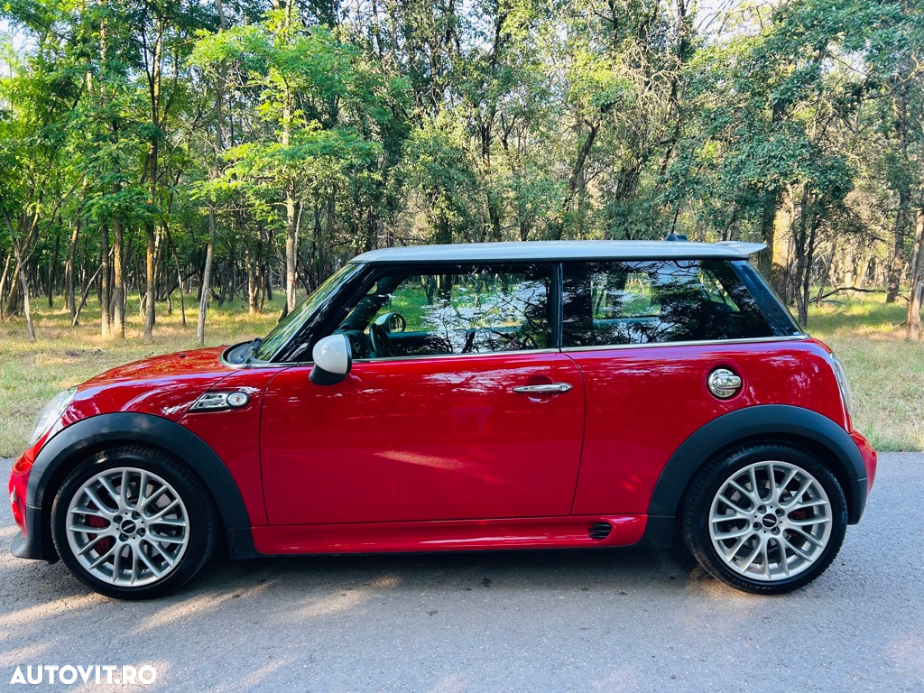 Mini John Cooper Works Coupe - 6