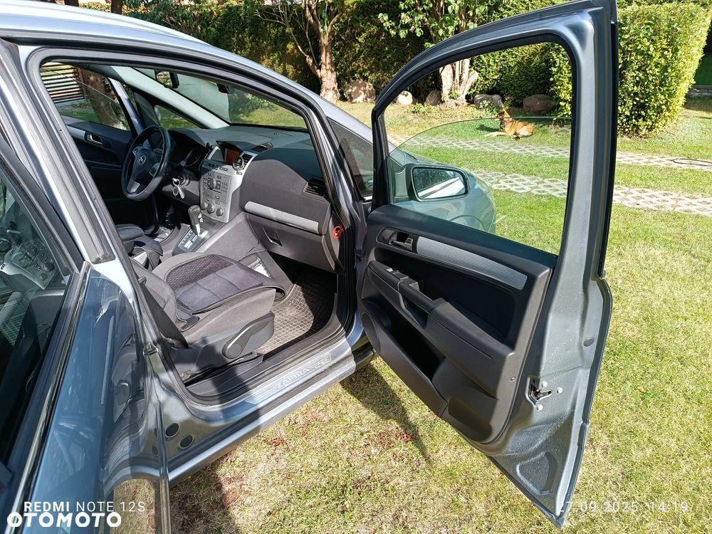 Opel Zafira - 16