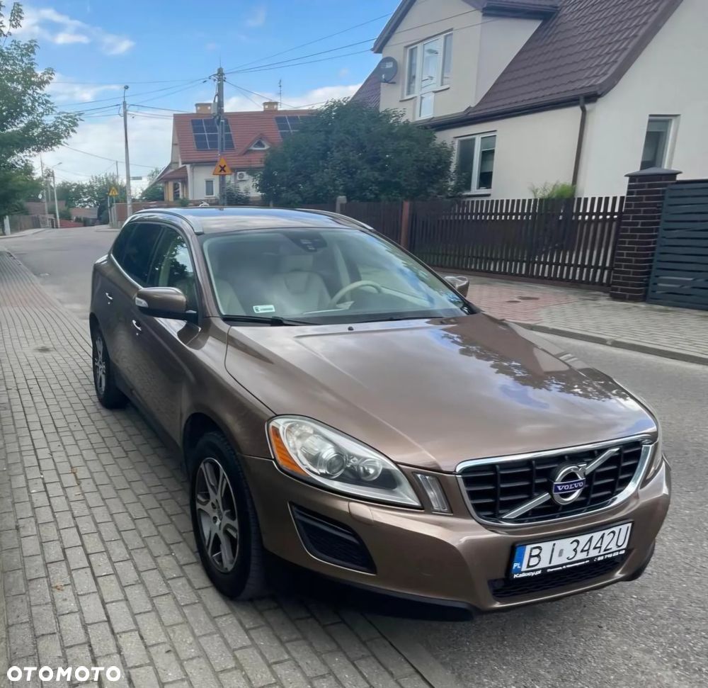 Volvo XC 60 D5 AWD Summum - 4