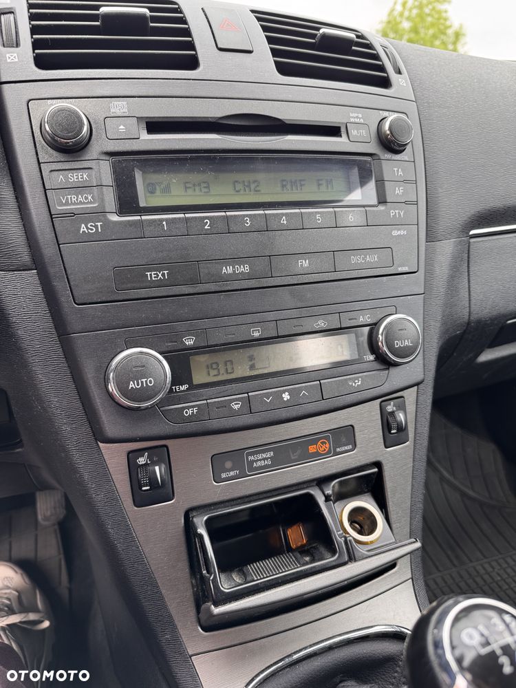 Toyota Avensis 1.8 Luna MS - 6
