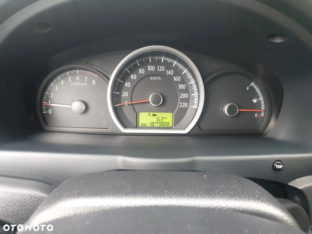 Kia Sportage 2.0 LX - 21