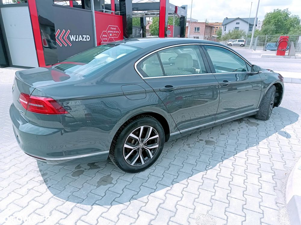 Volkswagen Passat 2.0 TDI BMT Highline DSG - 11