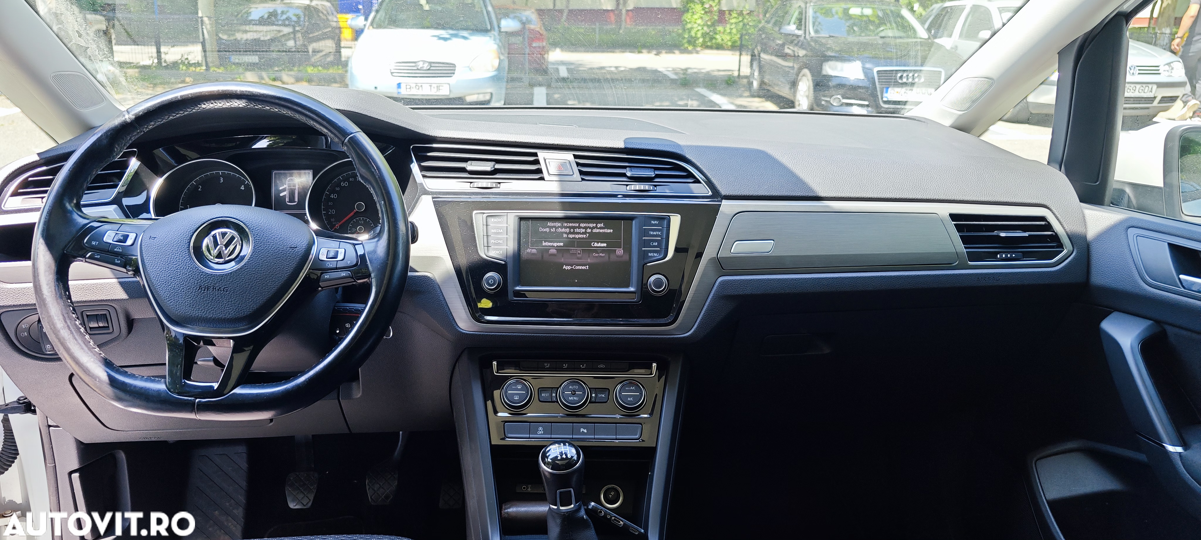 Volkswagen Touran 1.6 TDI SCR (BlueMotion Technology) Comfortline - 17