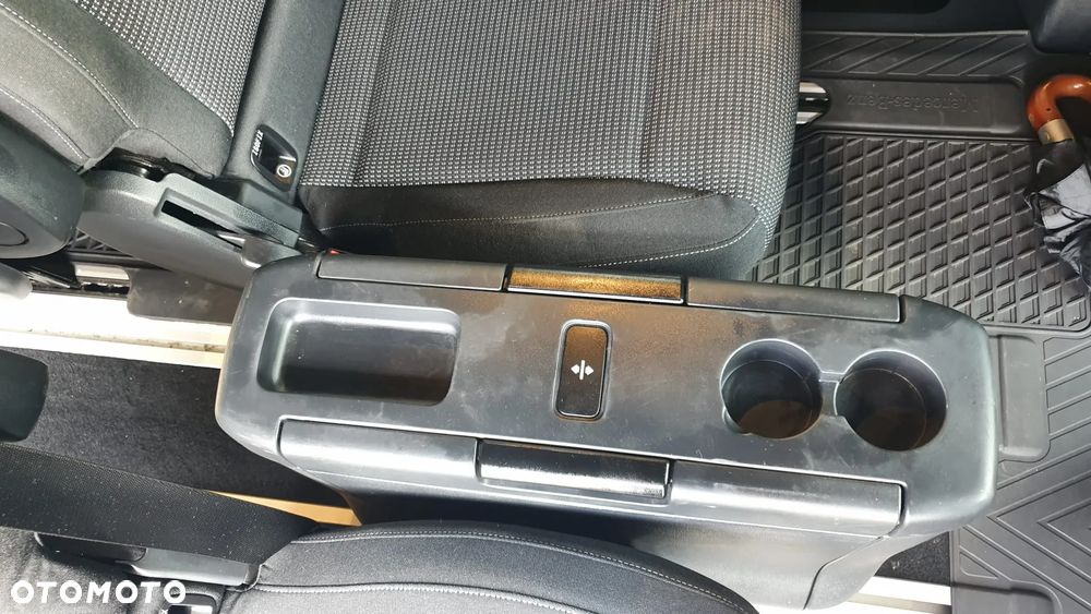 Mercedes-Benz Klasa V 220 d 4-Matic 9G-Tronic (d³ugi) - 14
