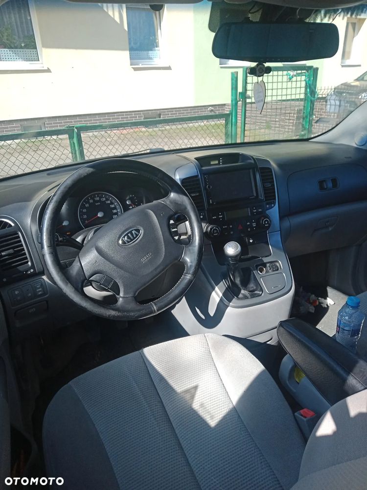 Kia Carnival 2.9 CRDi EX - 3
