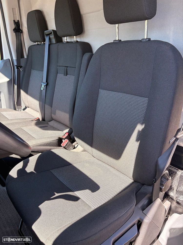 Ford Transit - 29