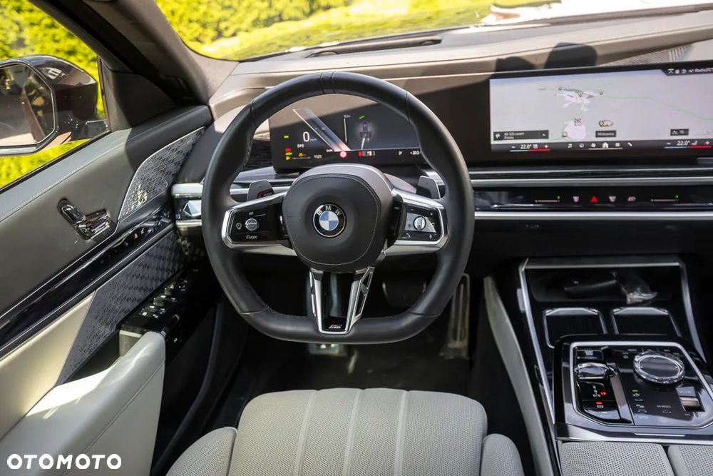 BMW Seria 7 740d xDrive mHEV Individual Edition sport - 39