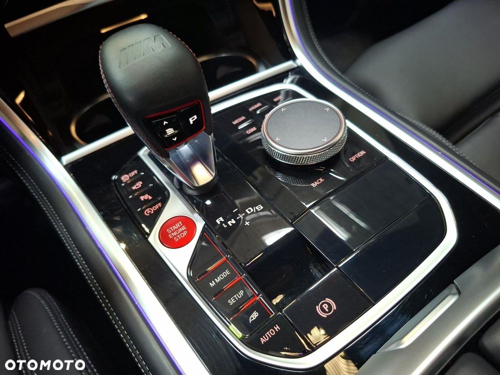 BMW M8 - 15