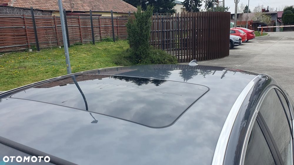 BMW Seria 7 740i - 25