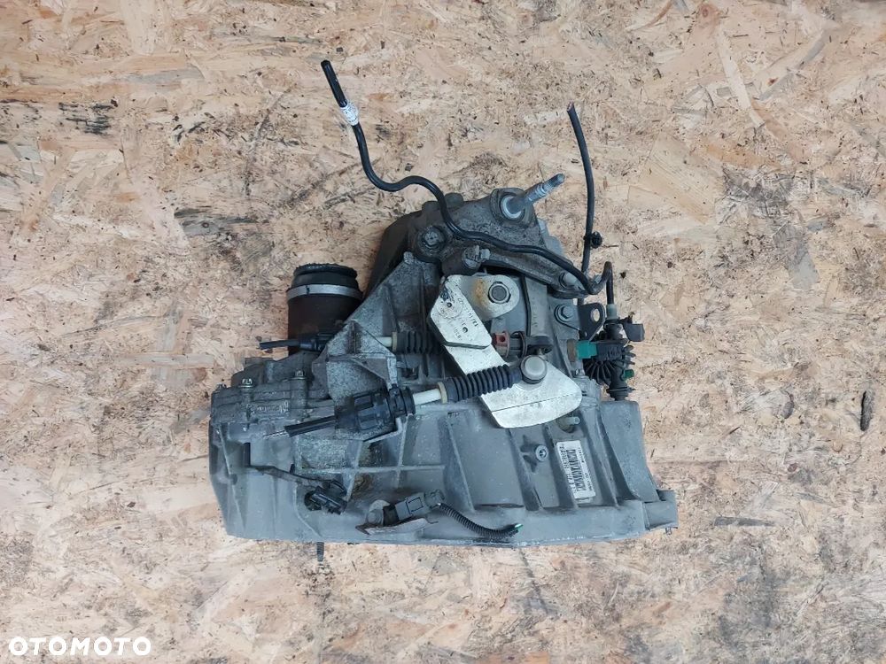 Dacia Duster Skrzynia Biegów TL4B075 49tyś przebieg - 2
