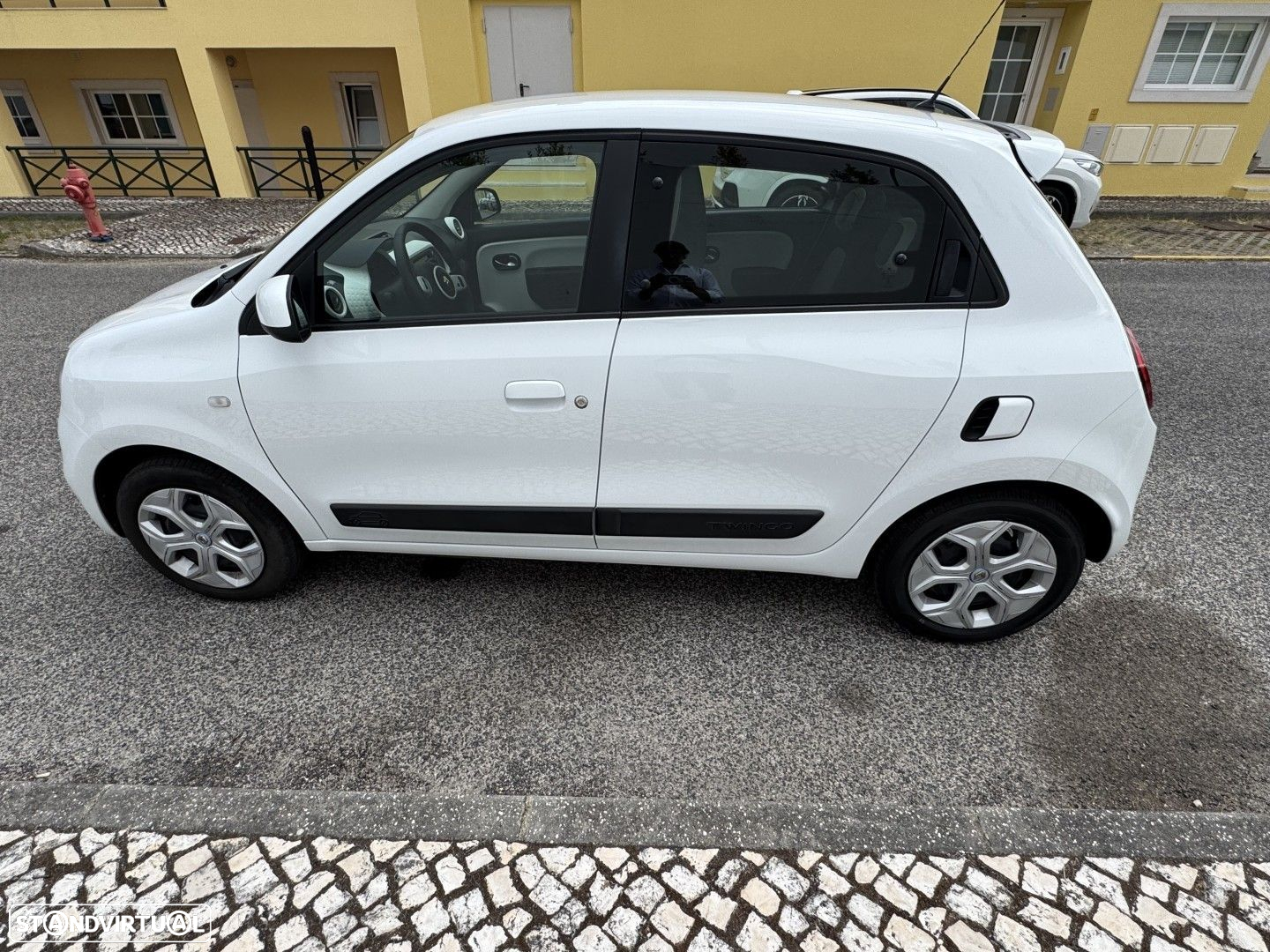 Renault Twingo Z.E. 22 Intens - 6